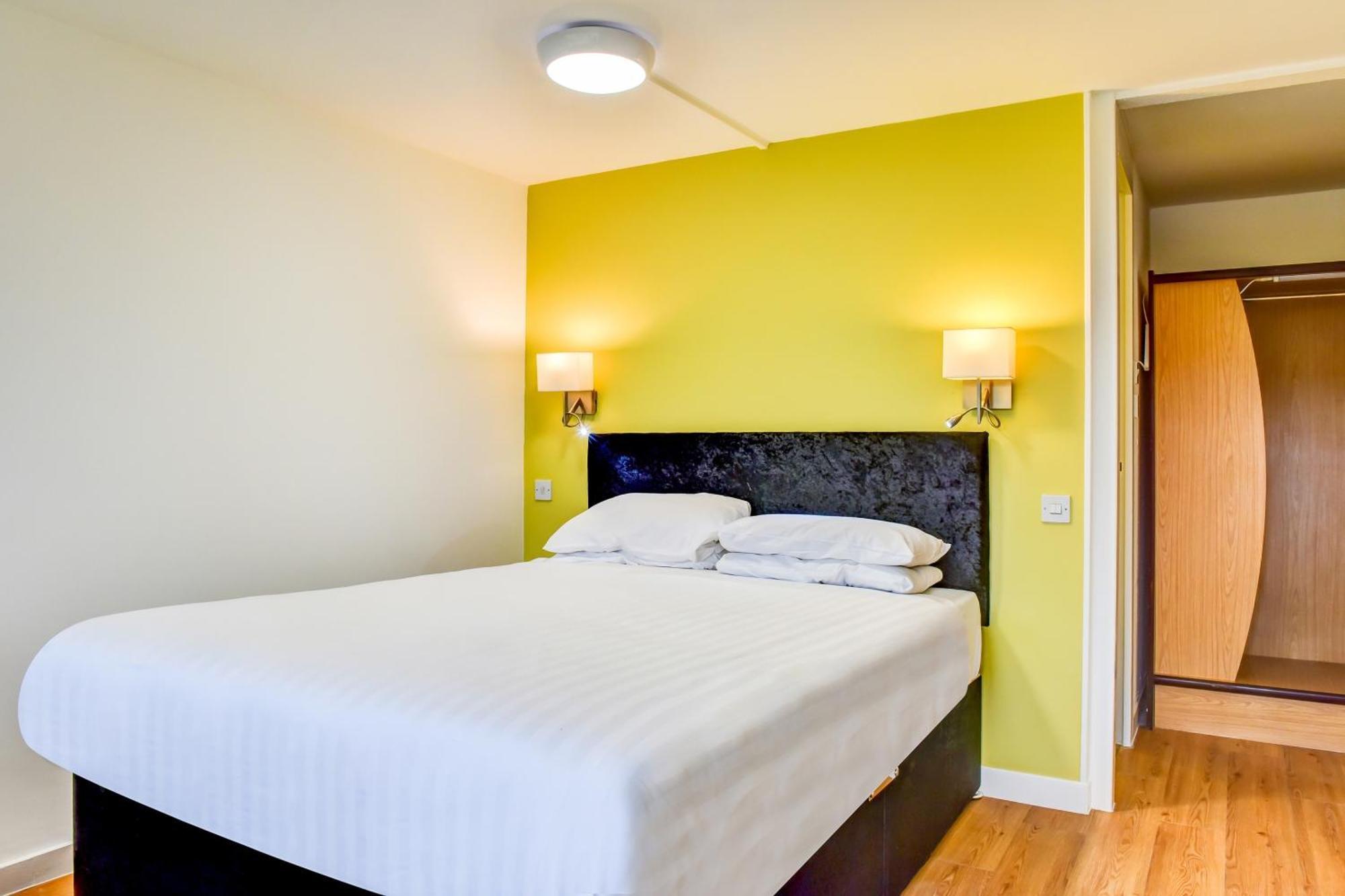 The Hotel Rafiya, Redditch Exterior foto