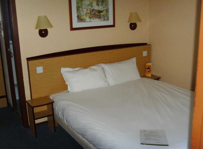 The Hotel Rafiya, Redditch Zimmer foto